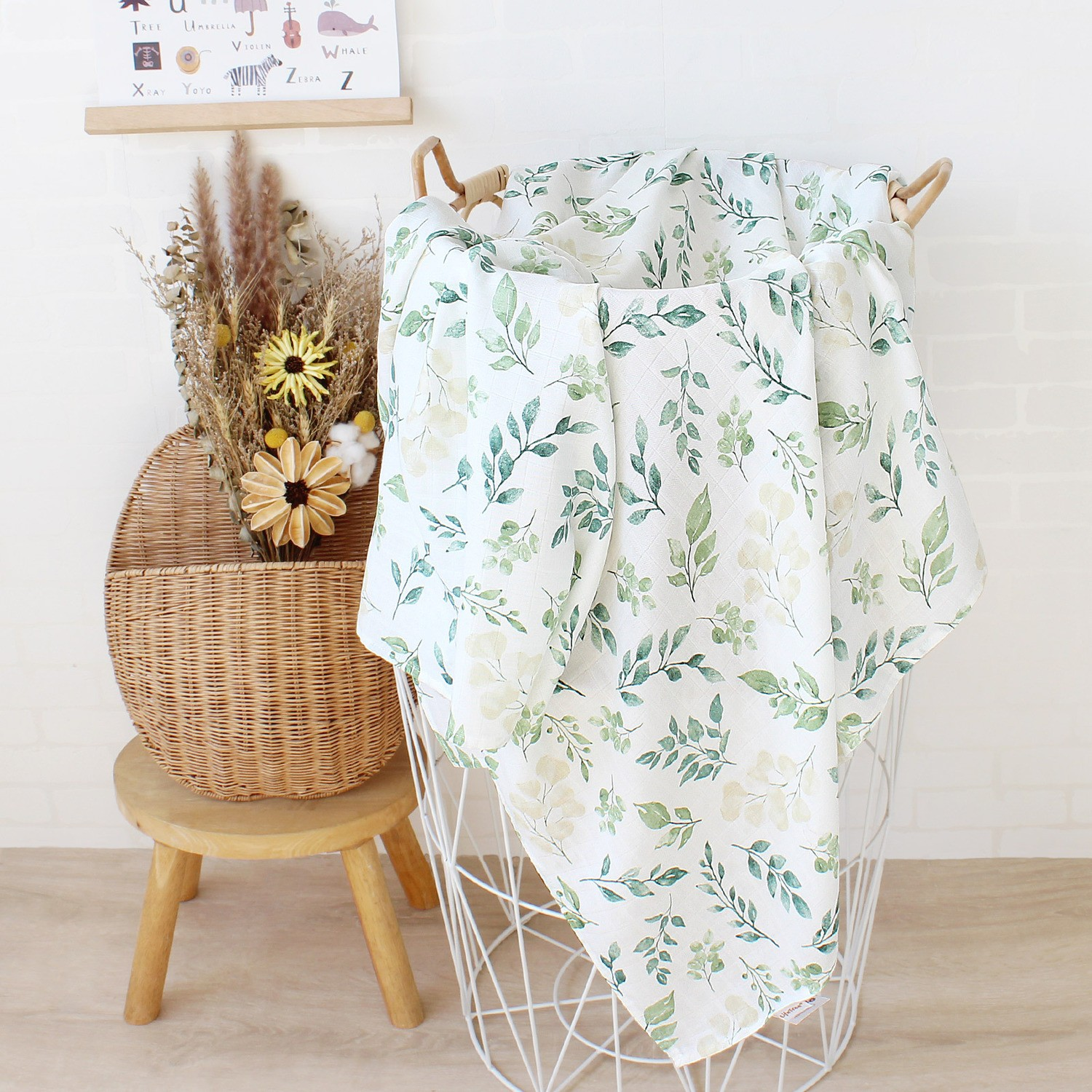 Leafy Lush (Swaddle)