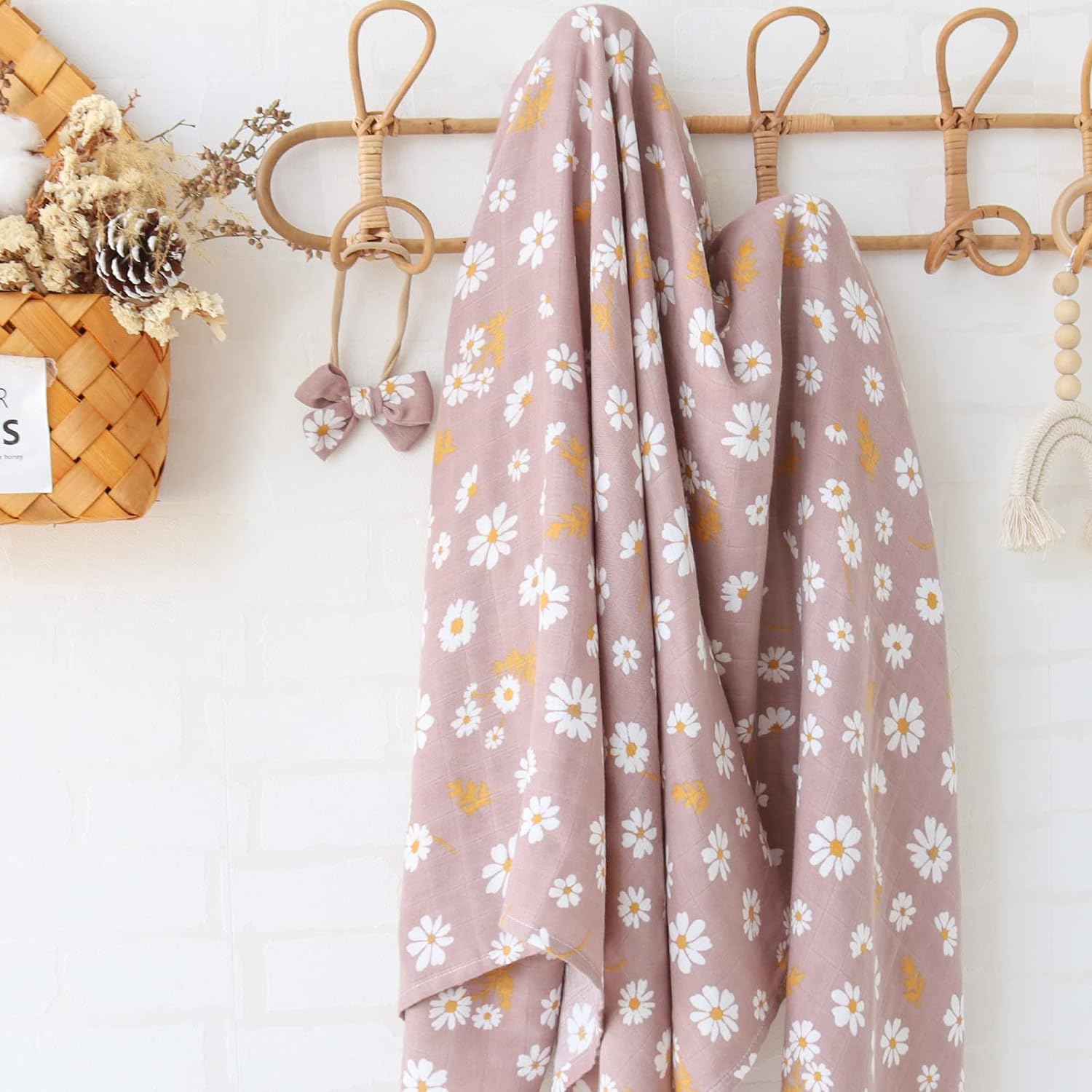 Daisy Dreams (Swaddle)