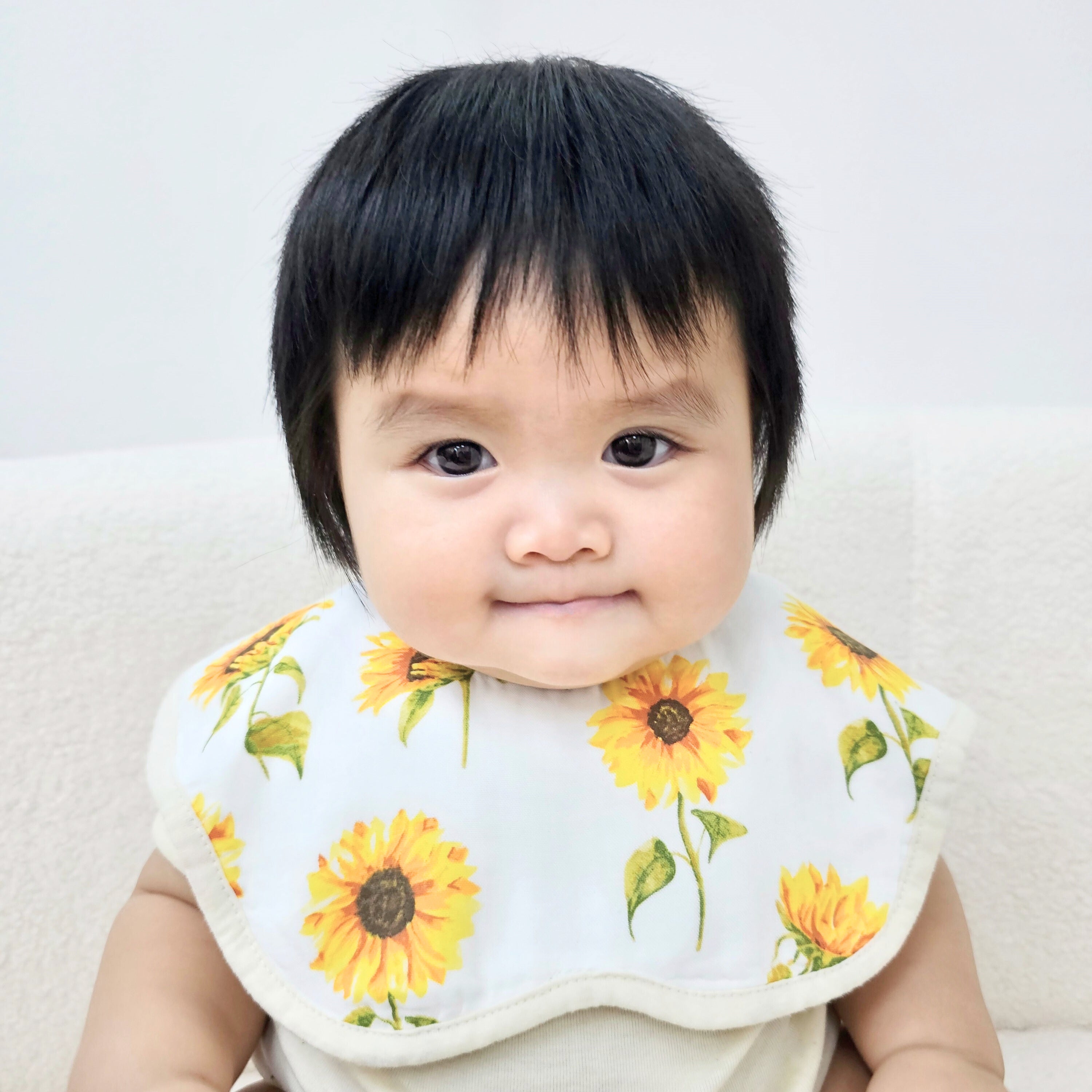 Sunflower Kisses (Petal Bib)