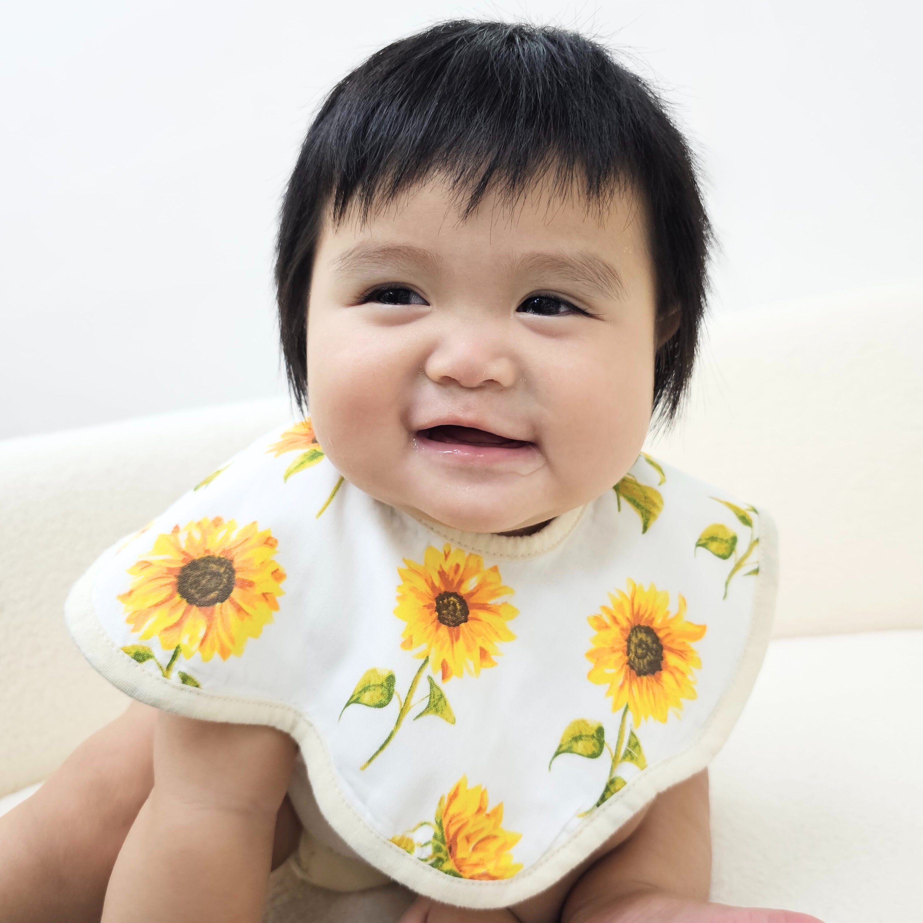 Sunflower Kisses (Petal Bib)